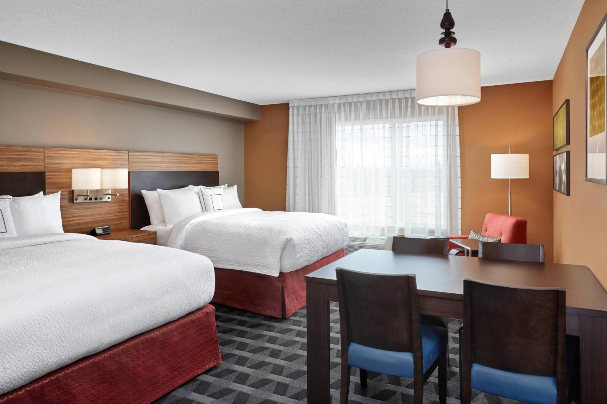 Towneplace Suites By Marriott Fort Mcmurray Buitenkant foto