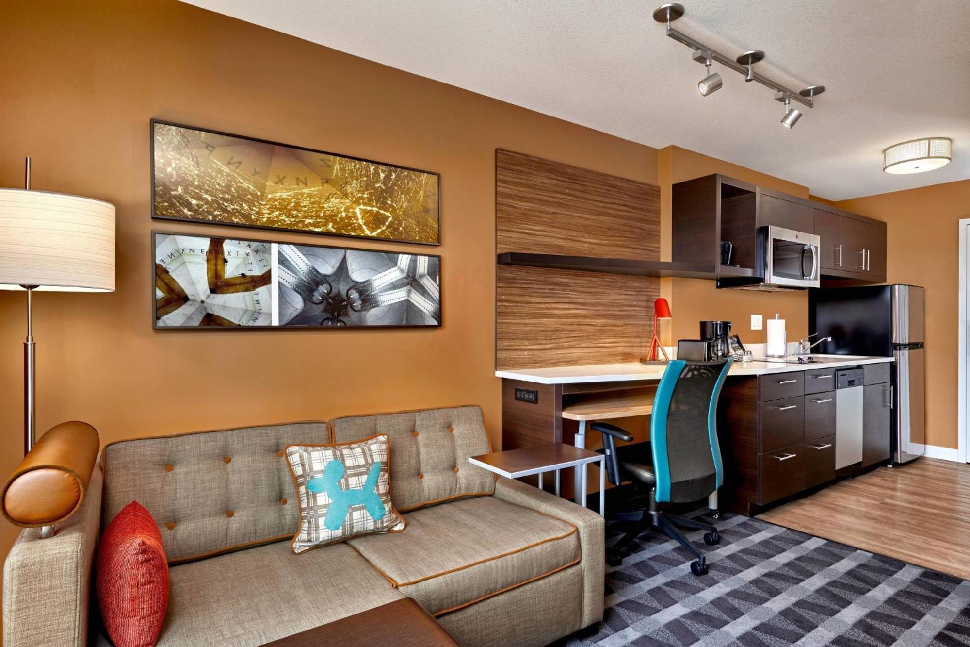 Towneplace Suites By Marriott Fort Mcmurray Buitenkant foto