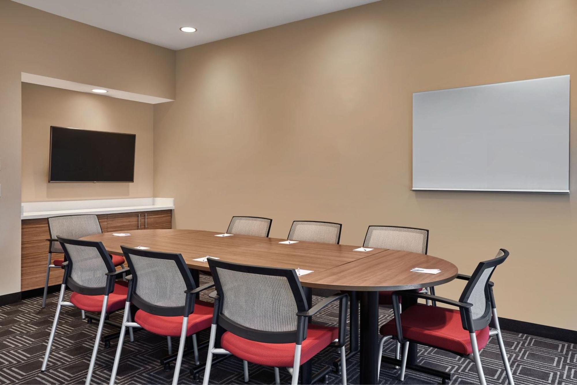 Towneplace Suites By Marriott Fort Mcmurray Buitenkant foto