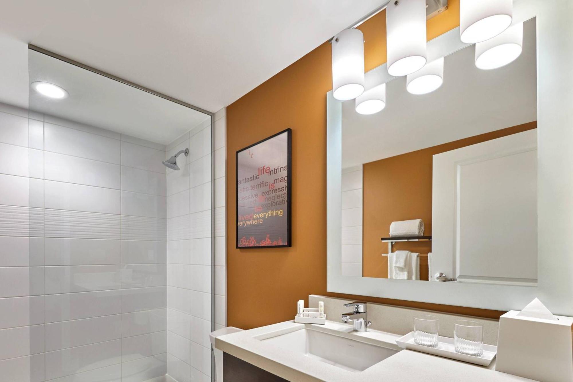 Towneplace Suites By Marriott Fort Mcmurray Buitenkant foto